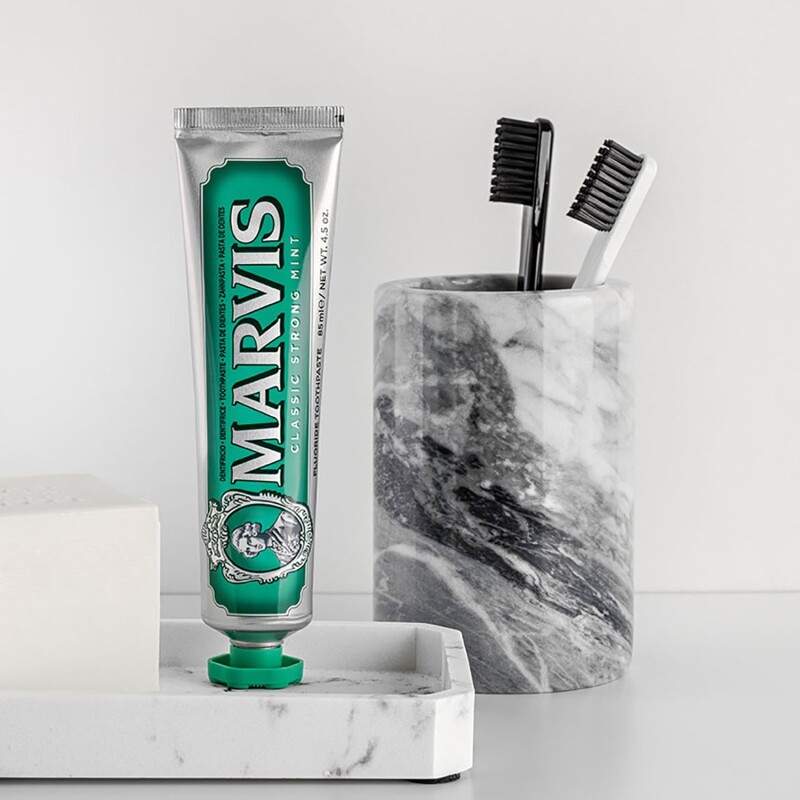 MARVIS CLASSIC STRONG MINT 85ml – Image 2