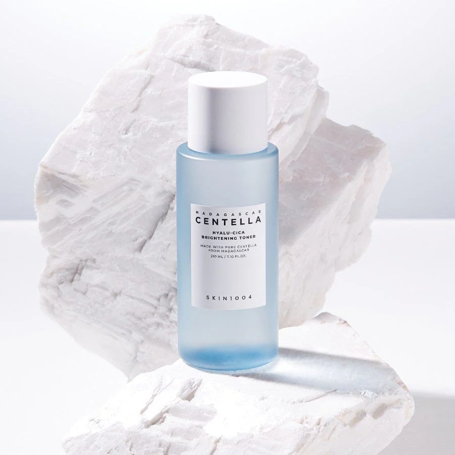 SKIN1004 Madagascar Centella Hyalu-Cica Brightening Toner 210ml – Image 2
